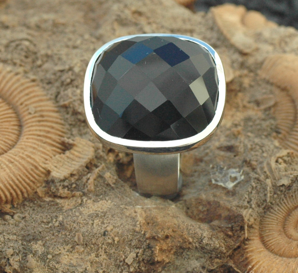 Onyx-Ring fac. 24mm